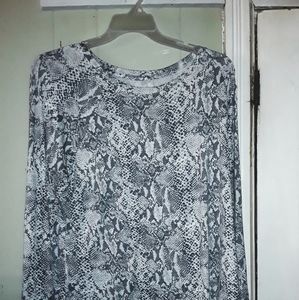 COPY - NWOT Snakeskin Print Long sleeve XXL TOP